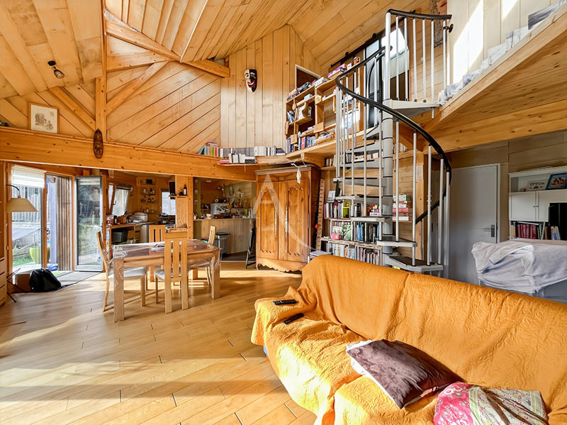 Maison - 110 m² - 6 pièces