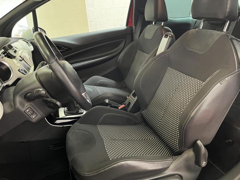 Ds Ds 3 1.6 e-HDi Airdream 112 Ch Sport Chic - Garantie 6 mois