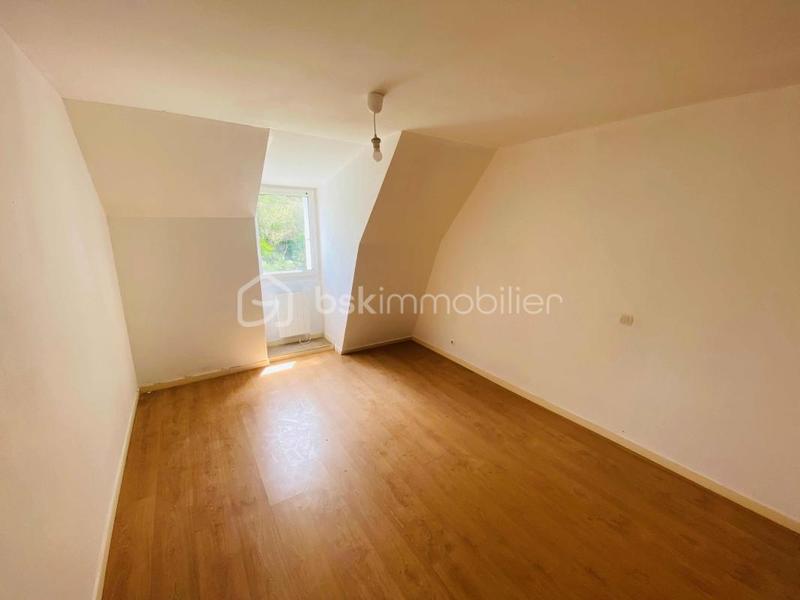 Maison ancienne - 2 675 m² - 4 pièces