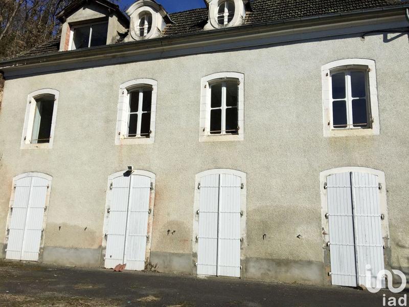 Maison - 800 m² - 11 pièces