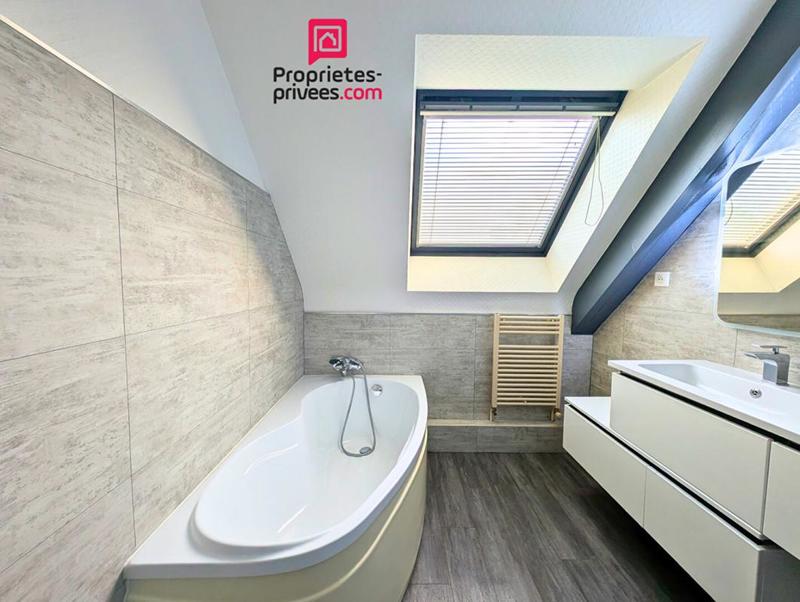 Maison - 186 m² - 7 pièces