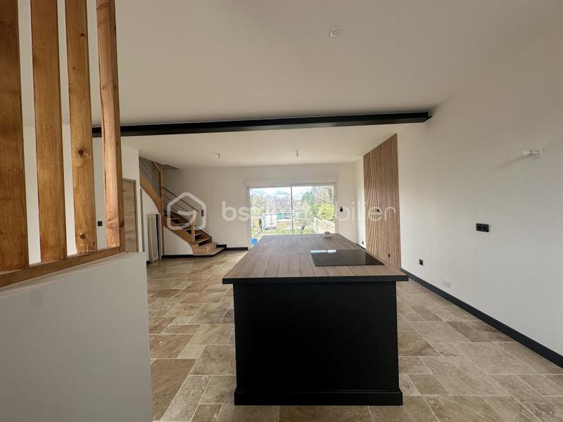 Maison - 110 m² - 5 pièces