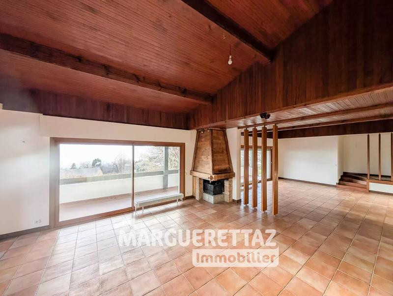 Villa - 214 m² - 6 pièces