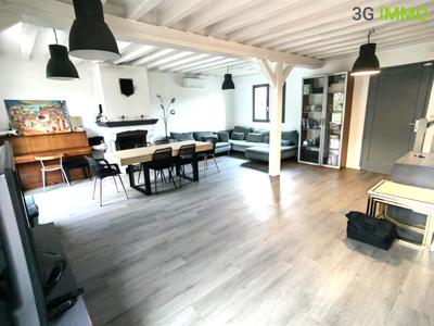 Maison traditionnelle - 130 m² - 7 pièces