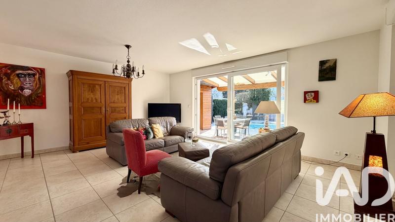 Maison - 135 m² - 6 pièces