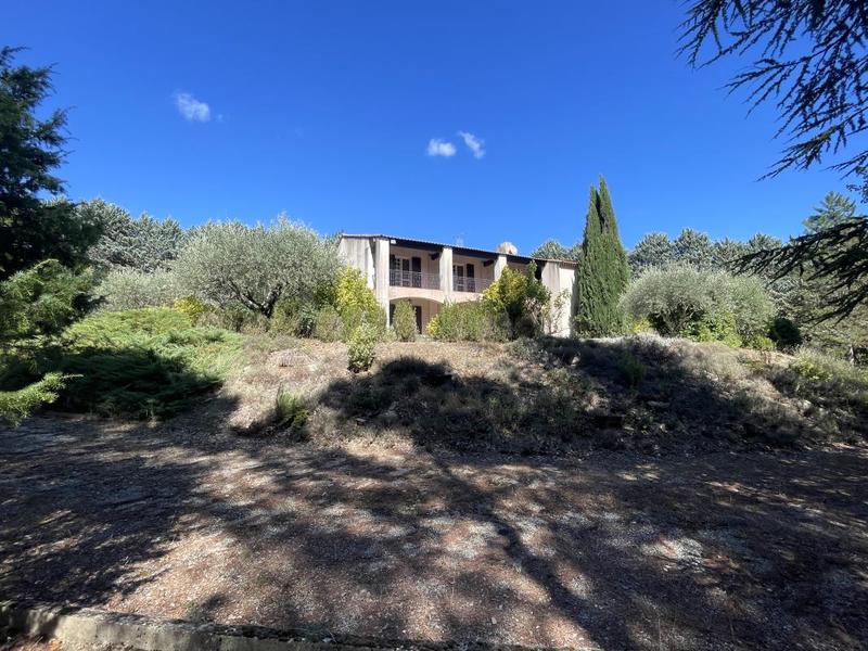 Maison - 258 m² - 9 pièces