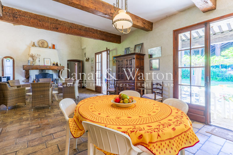 Villa - 160 m² - 5 pièces