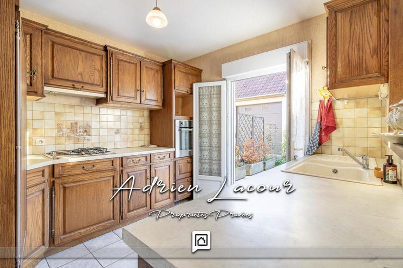 Maison - 122 m² - 6 pièces