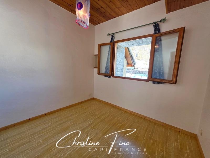 Appartement - 98 m² - 5 pièces