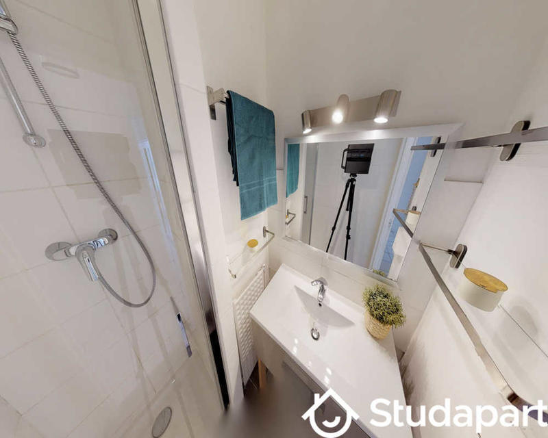 Chambre - 50 m² - 1 pièce