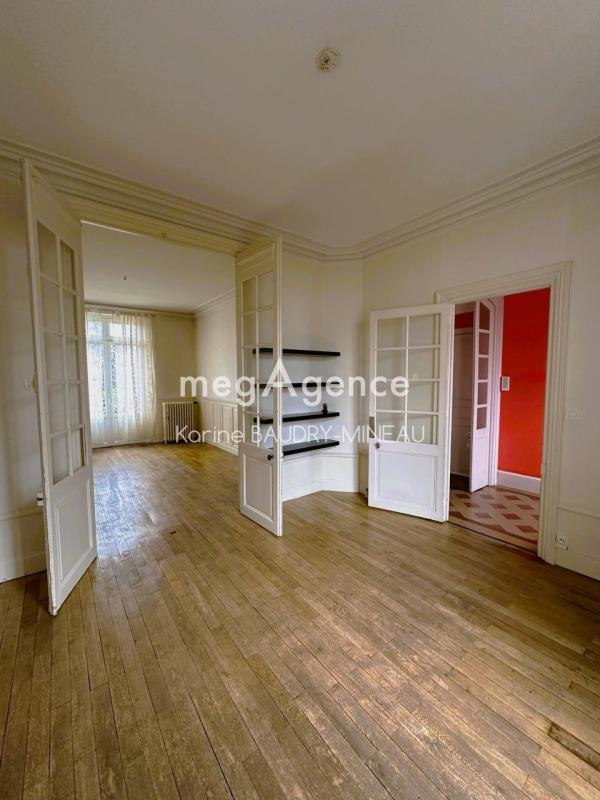 Maison - 167 m² - 9 pièces