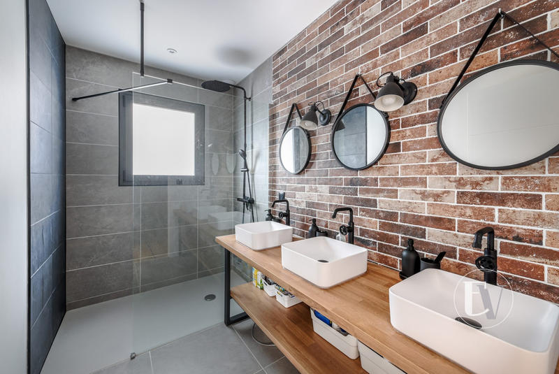 Maison contemporaine - 193 m² - 6 pièces