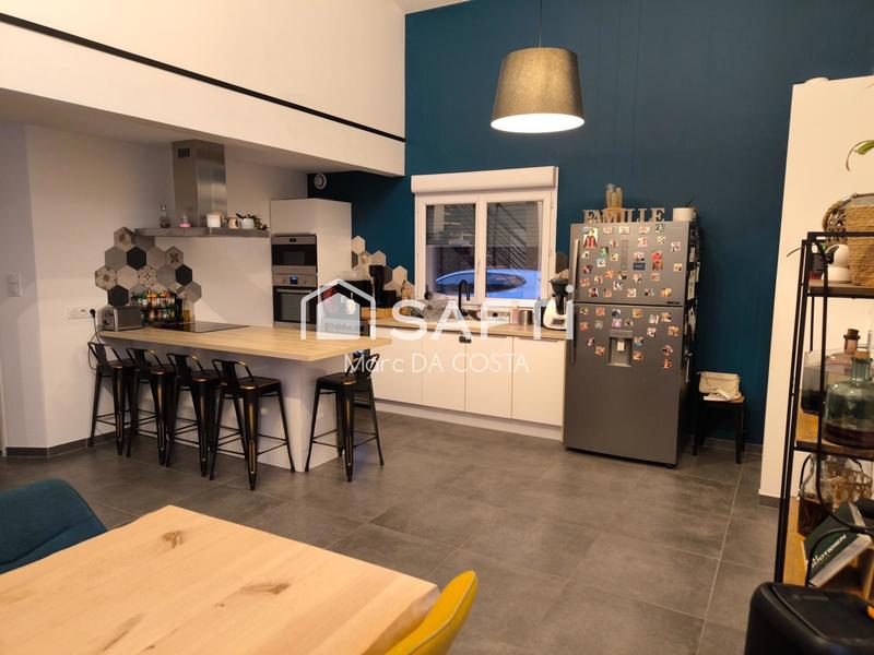 Maison - 135 m² - 6 pièces