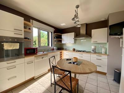 Maison - 100 m² - 6 pièces