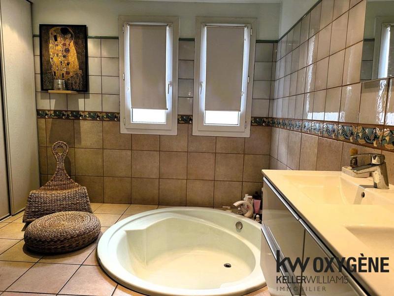 Maison d'architecte - 140 m² - 4 pièces