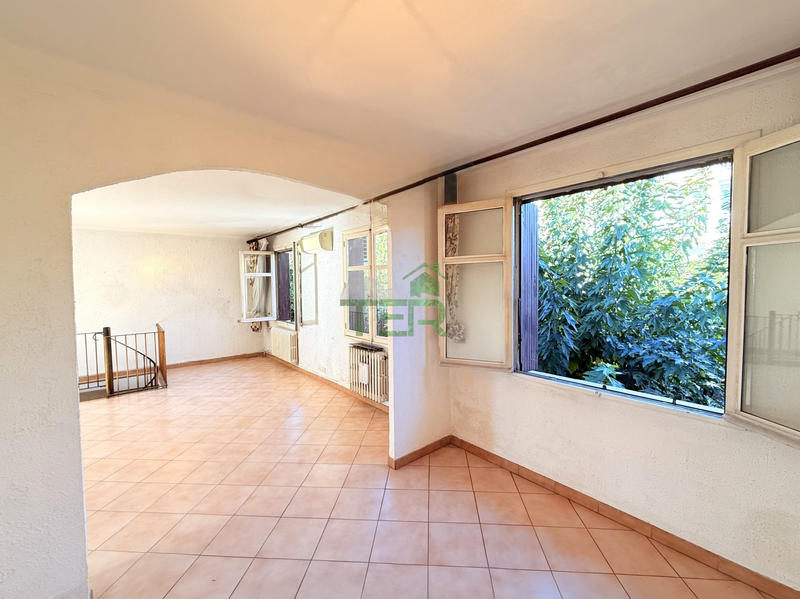 Maison - 191 m² - 6 pièces