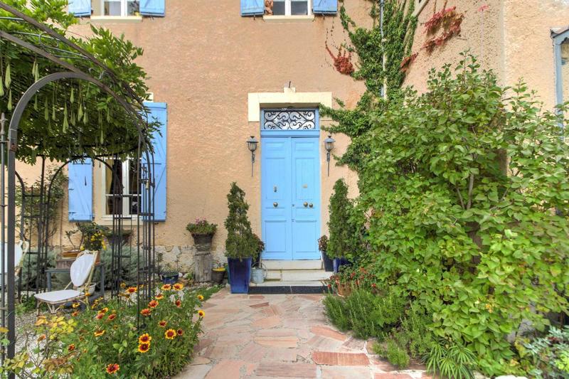 Maison de maîtres - 368 m² - 12 pièces