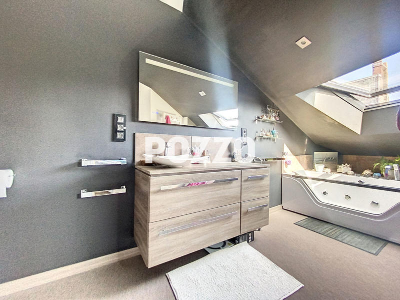 Maison - 138 m² - 5 pièces