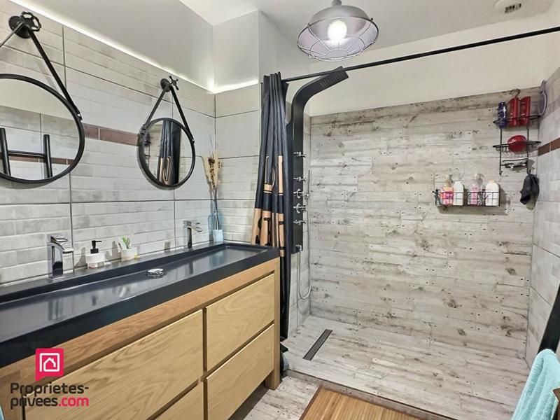 Maison - 104 m² - 4 pièces