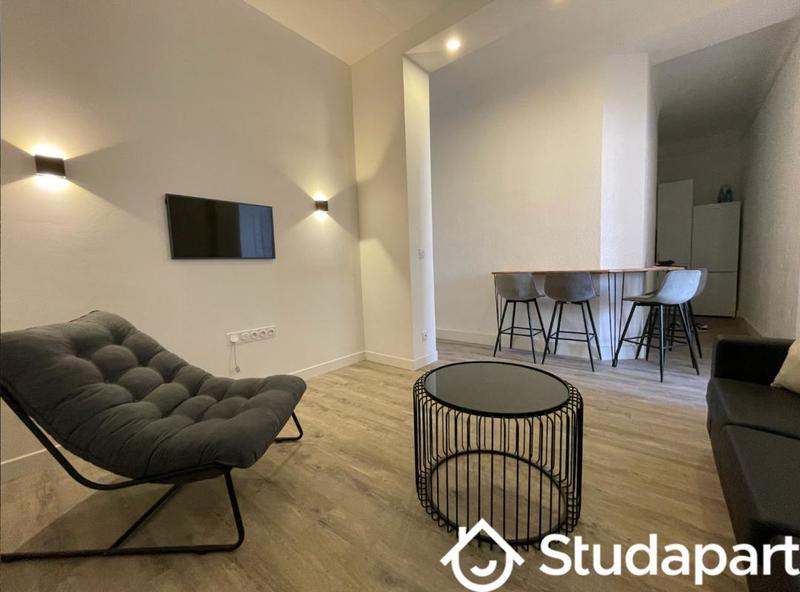 Chambre - 18 m² - 1 pièce