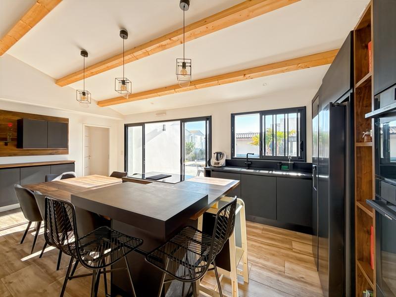 Maison - 150 m² - 6 pièces