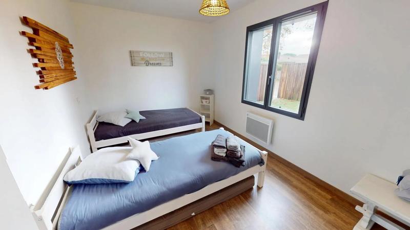 Propriété - 190 m² - 8 pièces