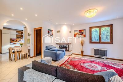 Maison - 215 m² - 7 pièces