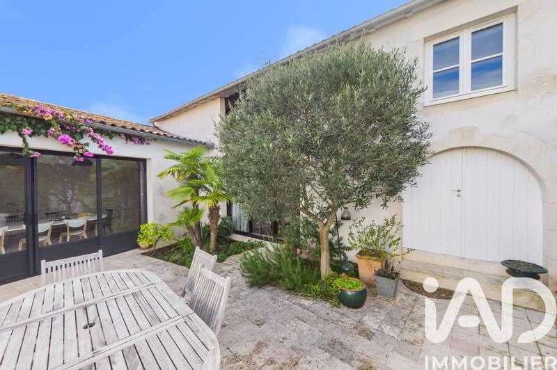 Maison - 176 m² - 6 pièces