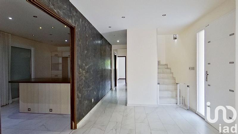 Maison - 180 m² - 6 pièces