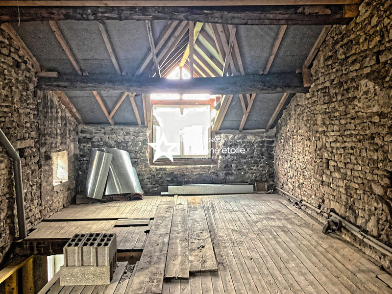 Maison - 230 m² - 8 pièces