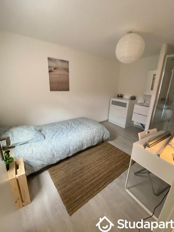 Chambre - 12 m² - 1 pièce