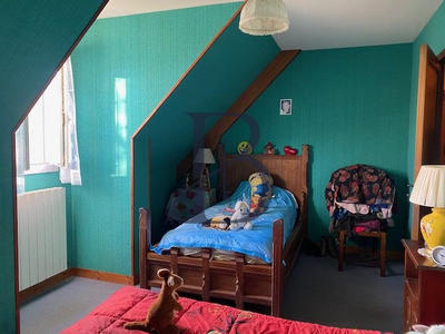 Maison - 167 m² - 6 pièces