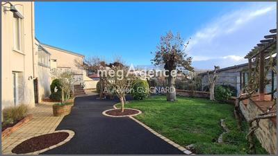 Maison de ville - 118 m² - 7 pièces