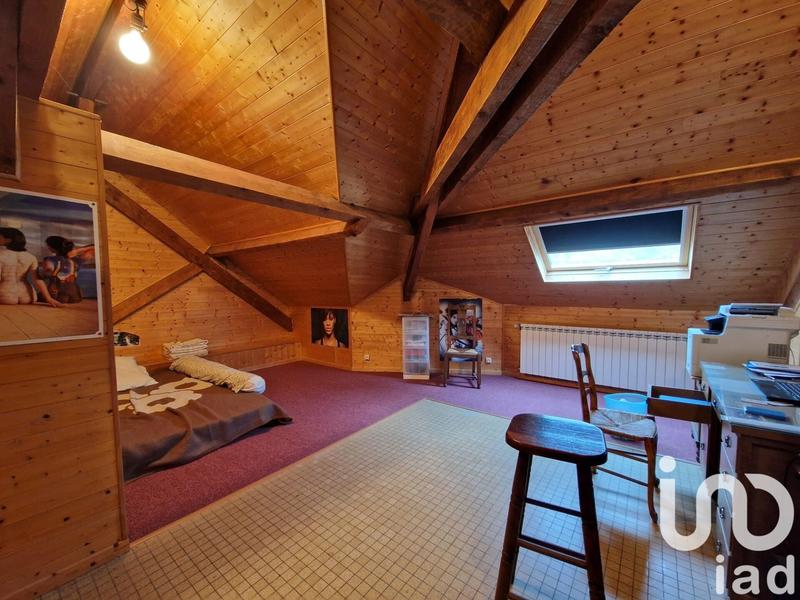 Maison - 349 m² - 6 pièces