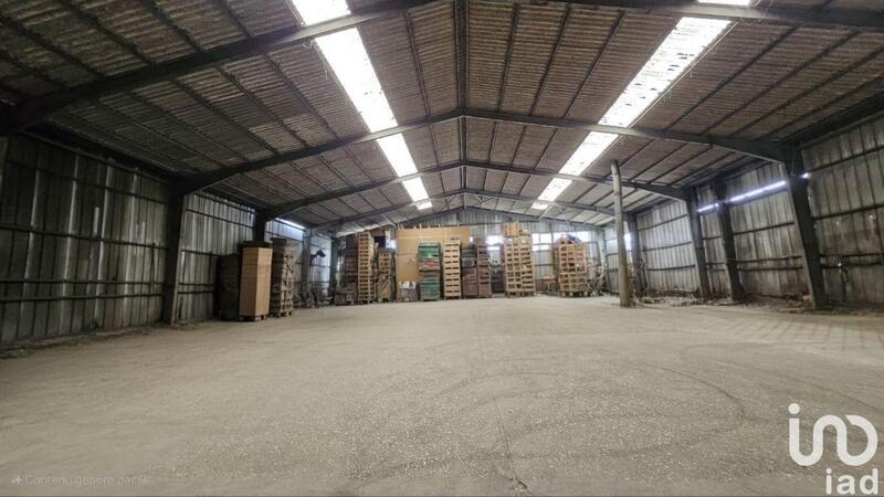 Local commercial - 1 765 m²