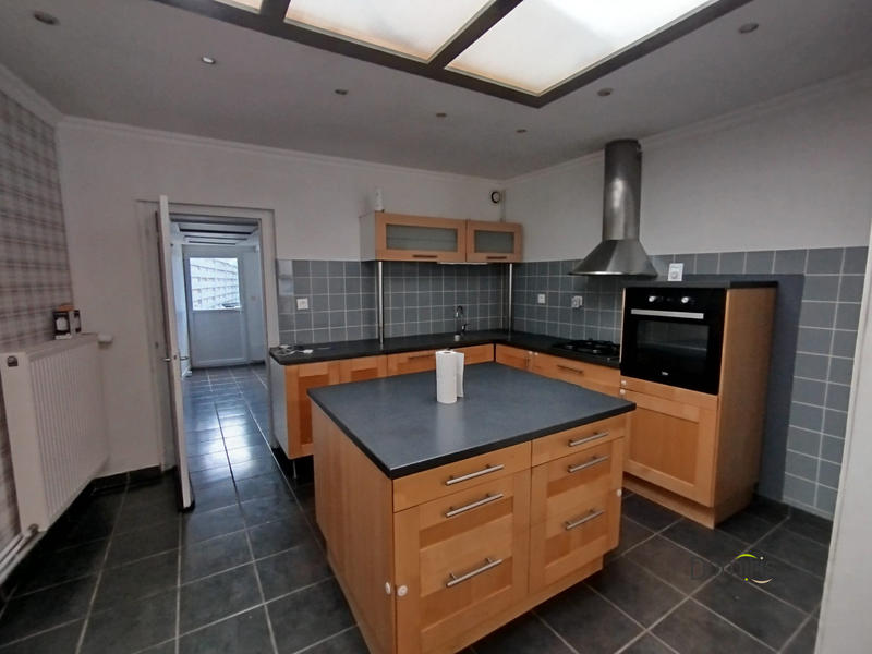 Maison - 80 m² - 4 pièces