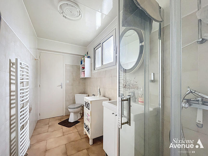 Maison - 194 m² - 8 pièces