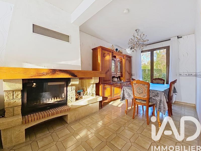 Maison - 122 m² - 6 pièces