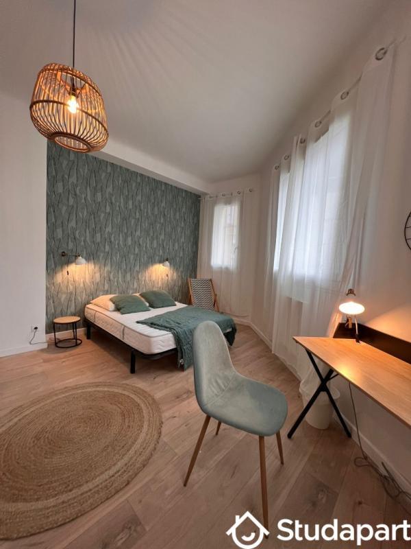 Chambre - 11 m² - 1 pièce