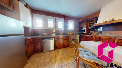 Appartement - 90 m² - 4 pièces