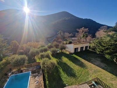 Maison provençale - 170 m² - 7 pièces