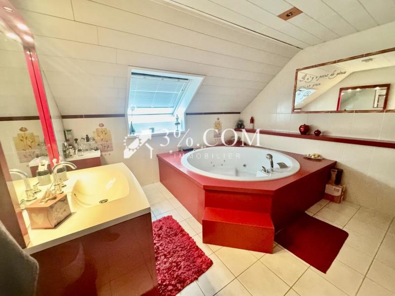 Demeure - 360 m² - 8 pièces