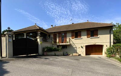 Maison - 146 m² - 7 pièces