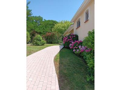 Maison traditionnelle - 173 m² - 5 pièces