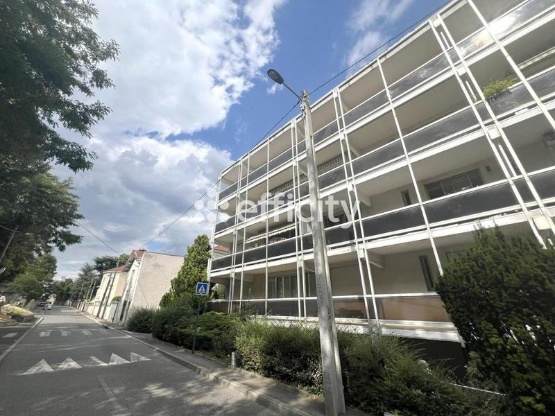 Appartement - 157 m² - 5 pièces