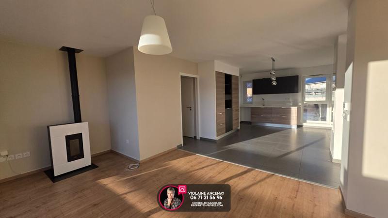 Appartement - 99 m² - 4 pièces