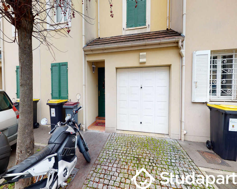 Chambre - 110 m² - 1 pièce