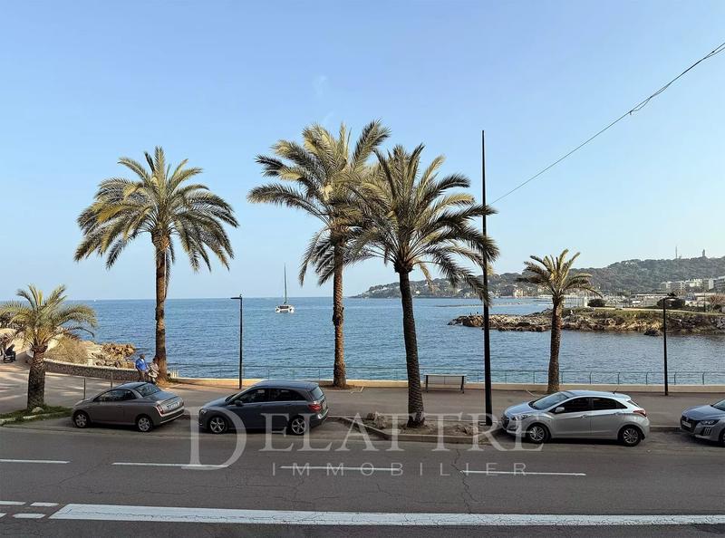 Appartement - 95 m² - 3 pièces