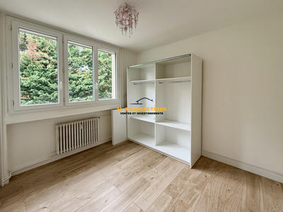 Appartement - 75 m² - 5 pièces