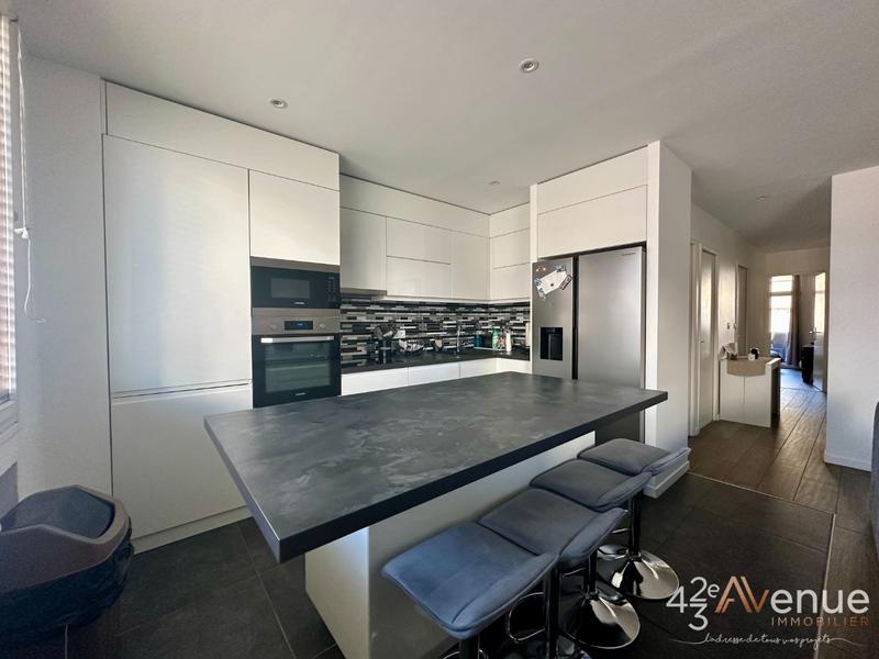 Appartement - 88 m² - 3 pièces